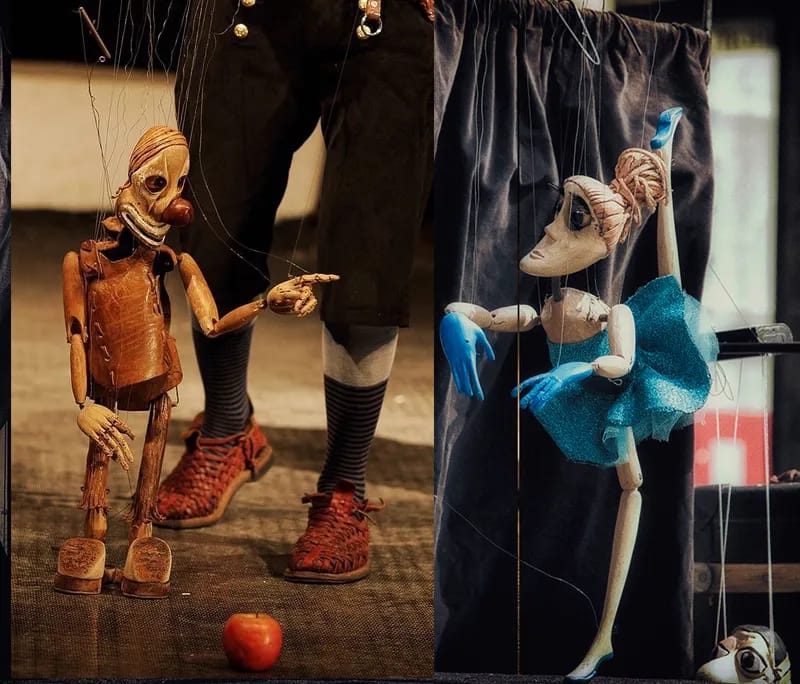 Il Grande Lupo Bulgaro - L'arte delle marionette a fili